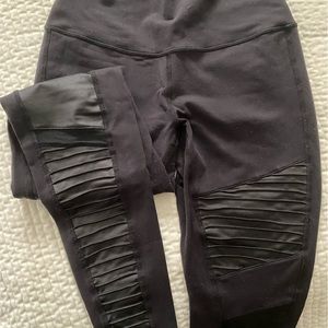 ALO Moto Leggings